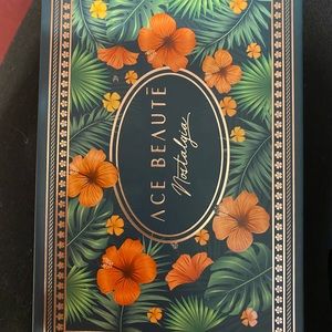 Ace Beaute Nostalgia Pallete